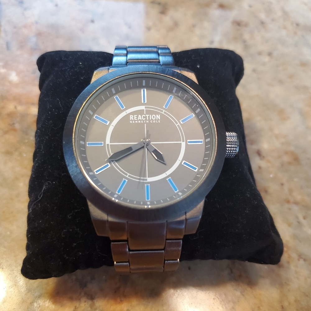 Reaction Kenneth Cole watch